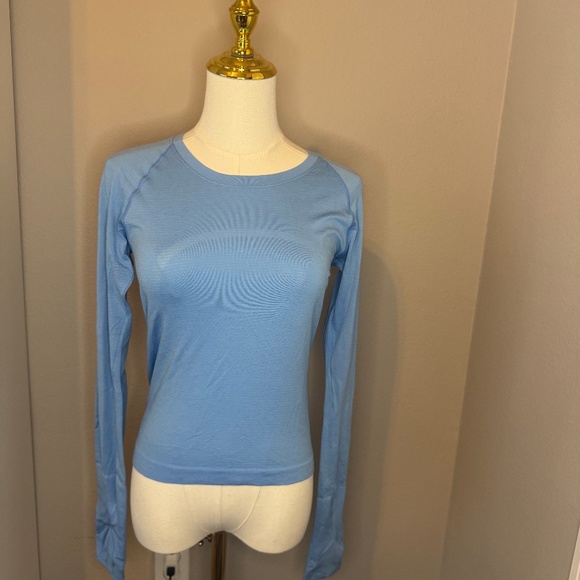 Lululemon Long Sleeve Swiftly Tech - Picture 1 of 4